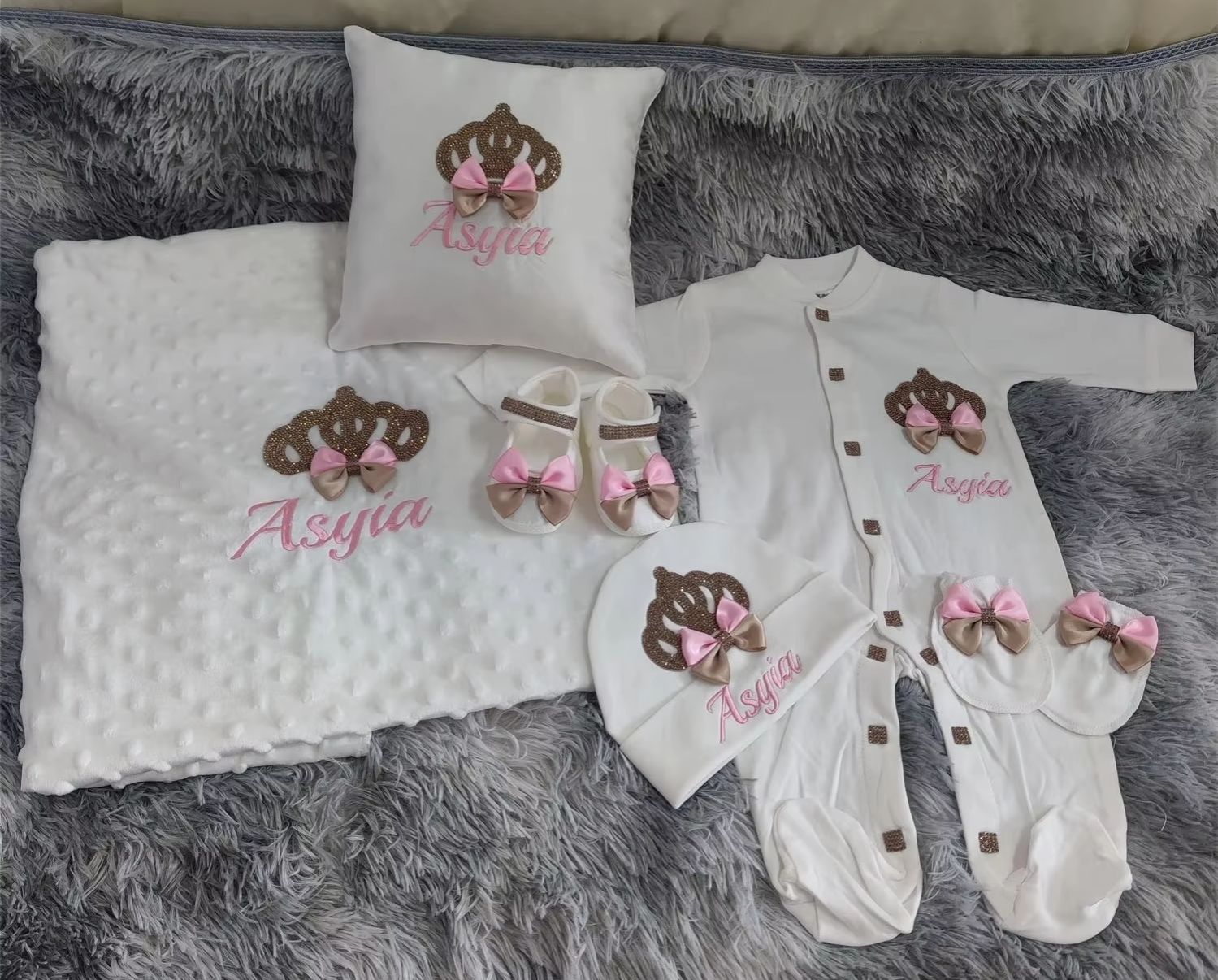Elegant Cream Style Baby Girl  - Baby Food Jelly ulasan dan harga